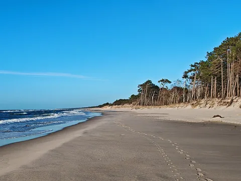 Plaża w Dąbkach: okolica, nie zdjęcie obiektu