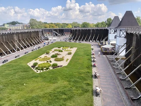 Tężnie w Inowrocławiu: okolica, nie zdjęcie obiektu